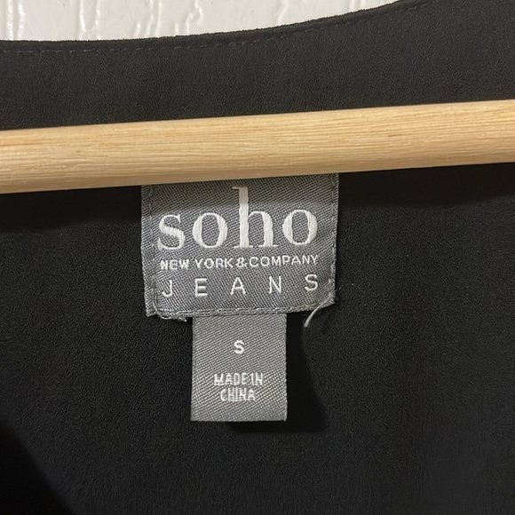 NY & Co. v-neck tunic top - Picture 2 of 3